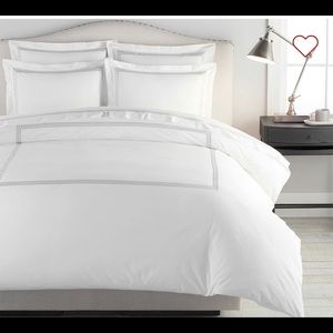 Full/Queen White Duvet Cover